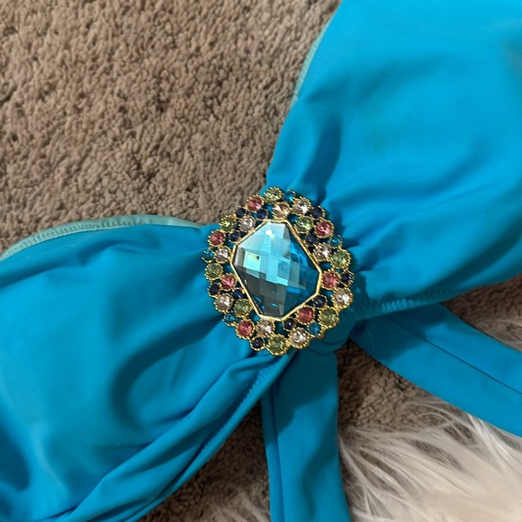 ✨VS Strapless Bling Bikini Top✨ - Picture 2 of 6